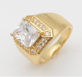 Anillo de lujo con piedra cúbica blanca