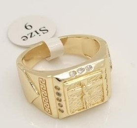 9 Anillo “Equilibrio Dorado”