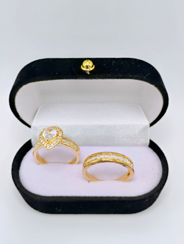 Set Romance de Lujo – Dúo en Oro 18K con Corte Lágrima