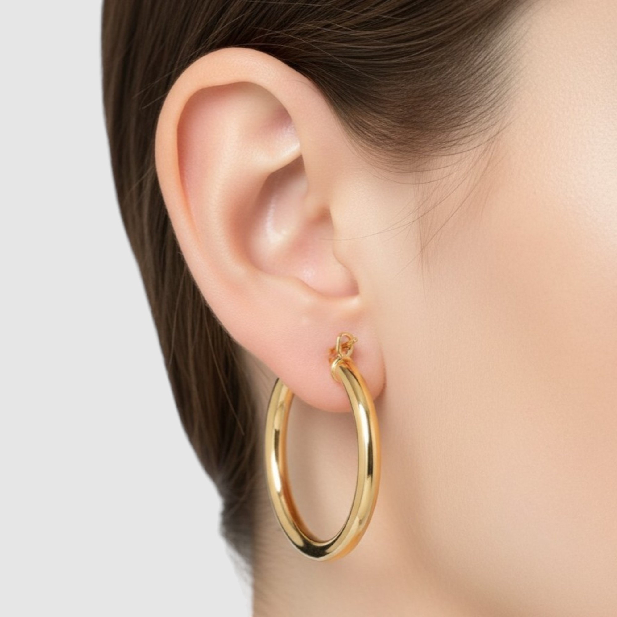 Aros Clásicos Elegante en Oro Laminado 18K – Diseño Liso