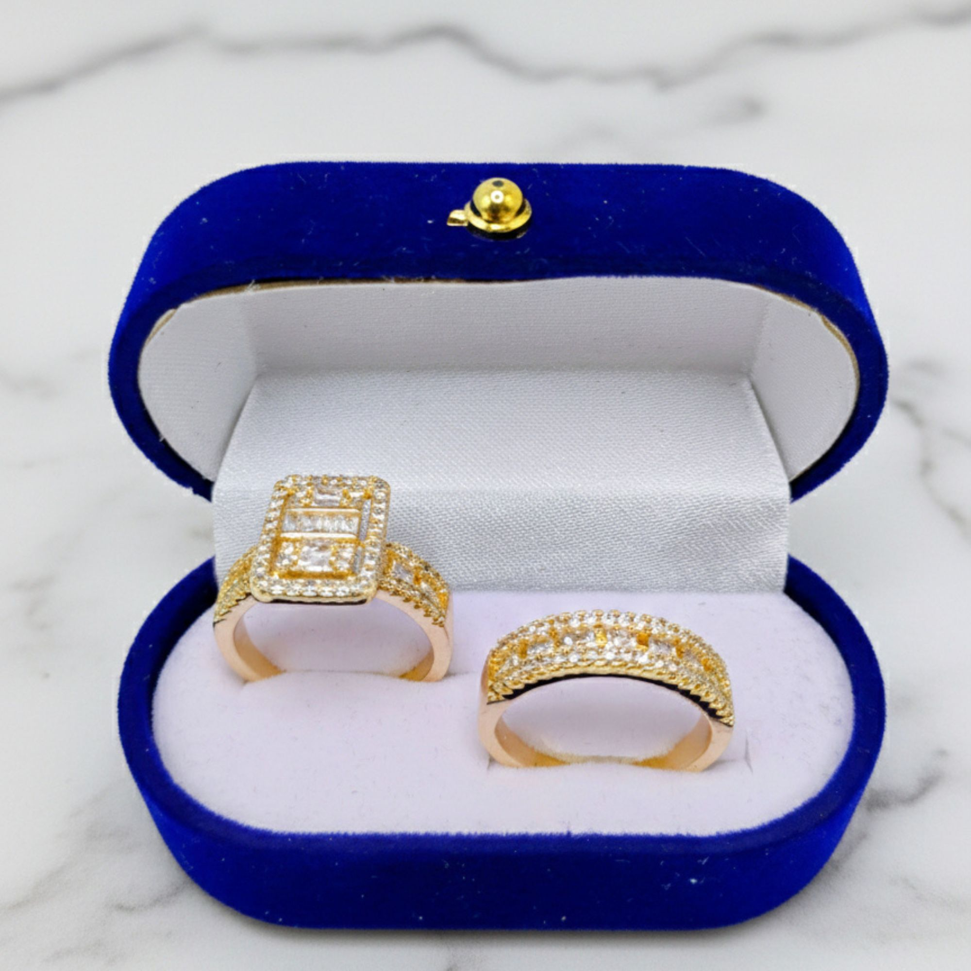 Set Imperio Real – Anillos en Oro 18K con Corte Cuadrado