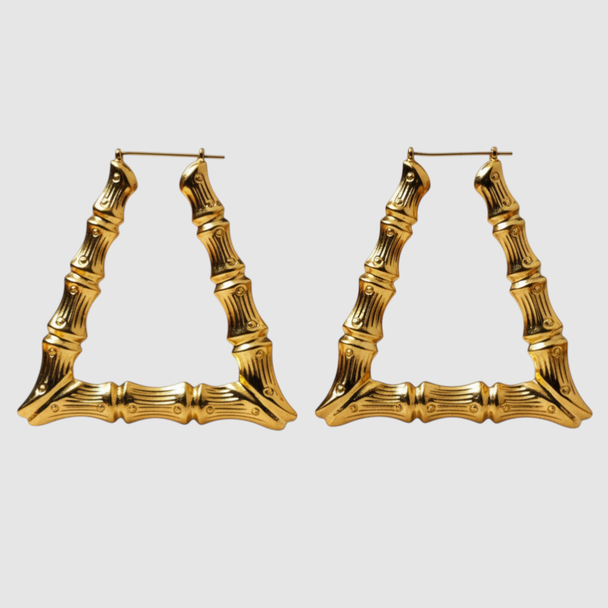 Aretes Argolla Bambú en Oro Laminado 18K – Estilo Clásico