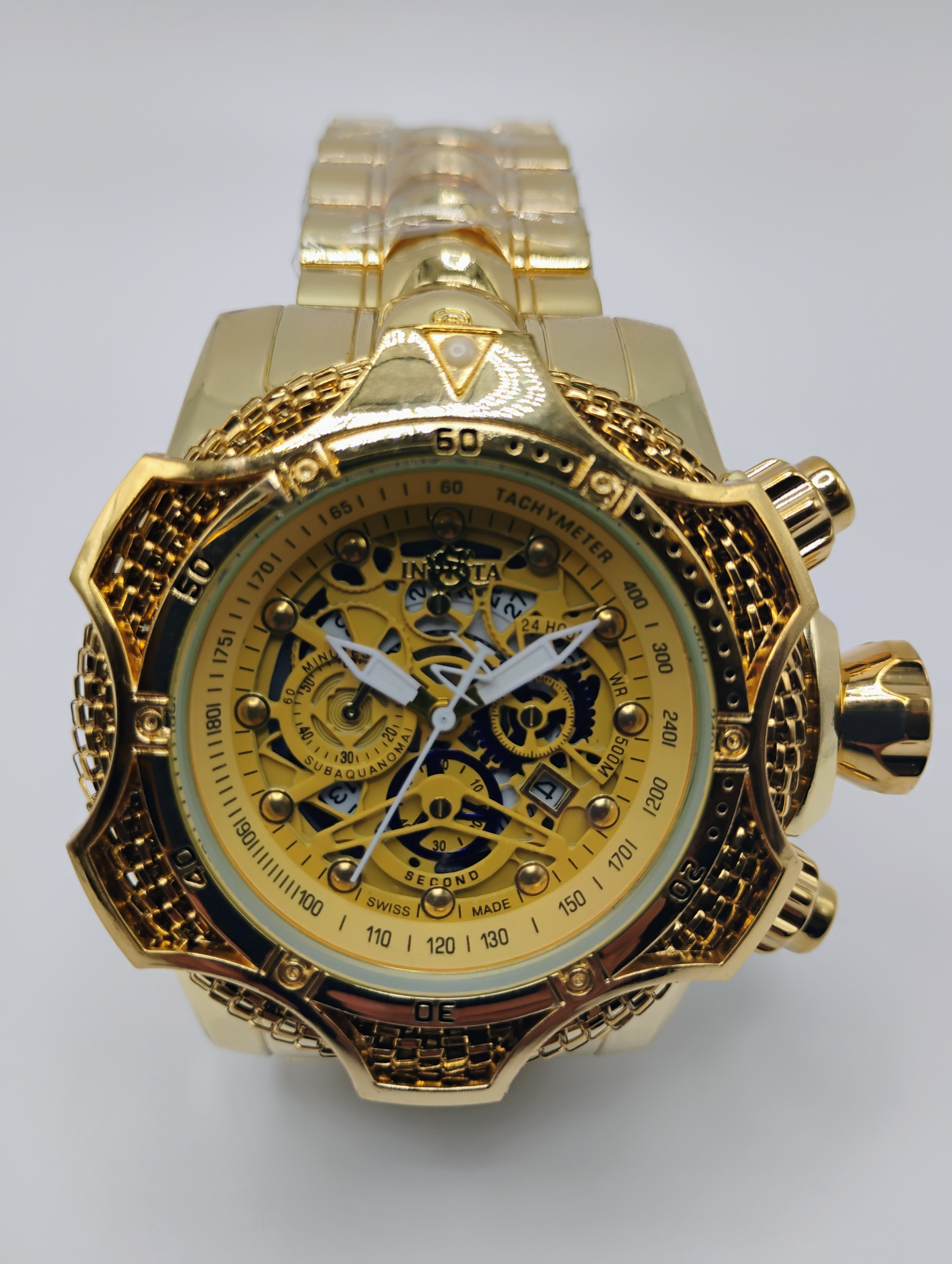 Reloj Deportivo de Cuarzo para Hombre INVIC – Acabado Dorado Premium con Esfera Grande Esqueleto