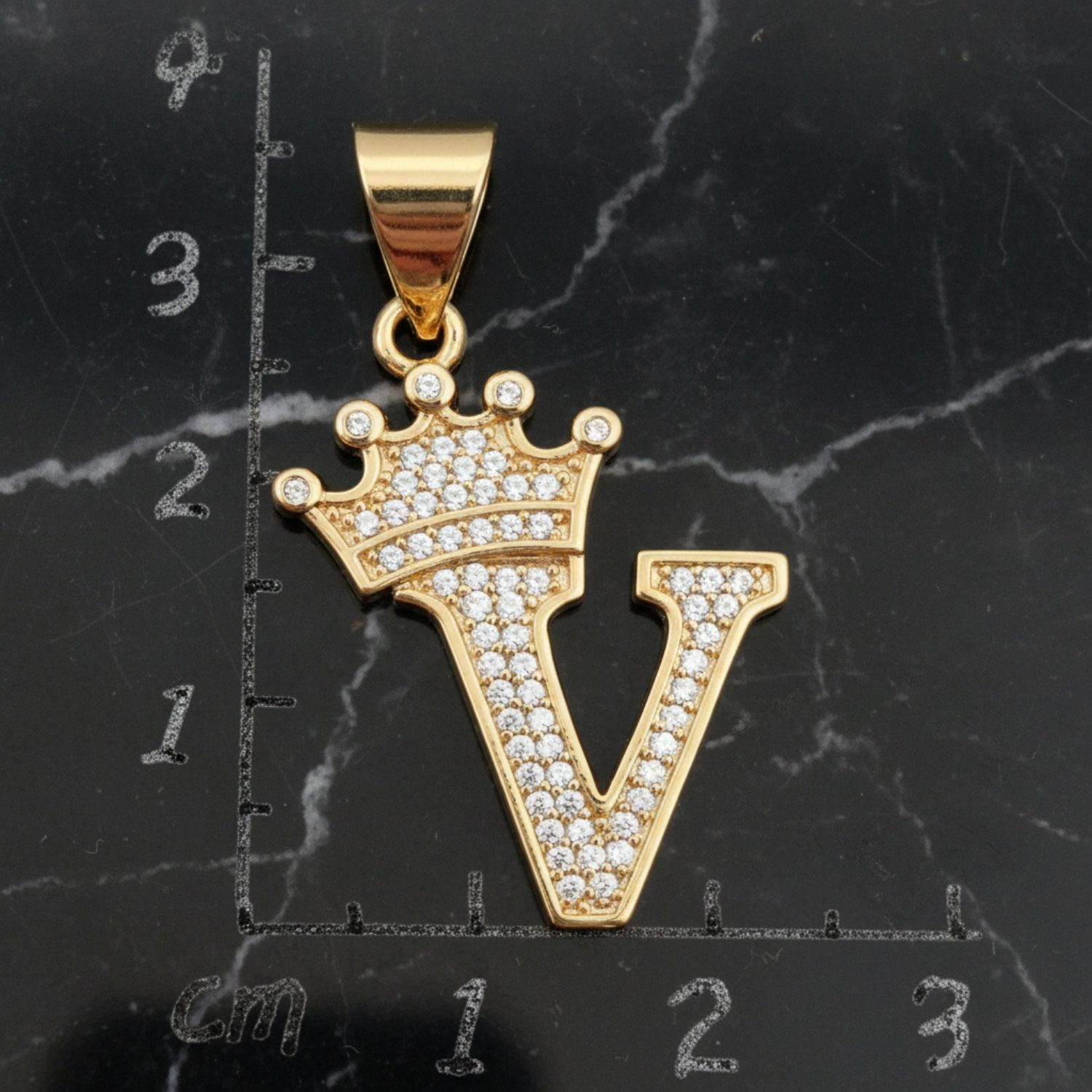 Dije “V Crown Majesty”