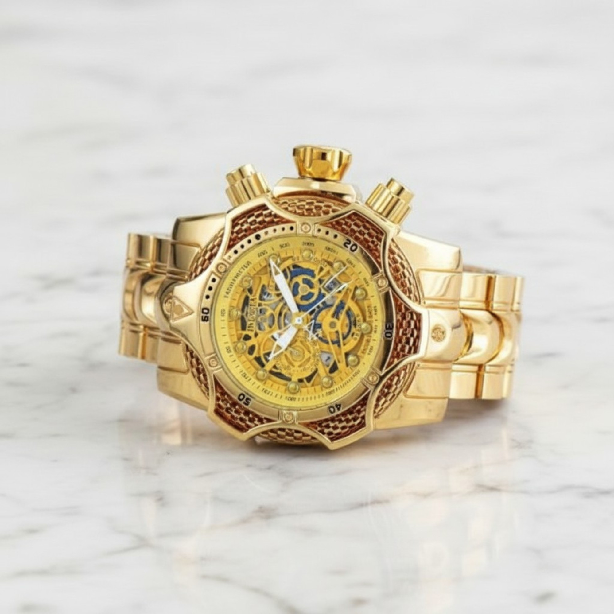 Reloj Deportivo Dorado para Hombre – Diseño Tipo Invicta