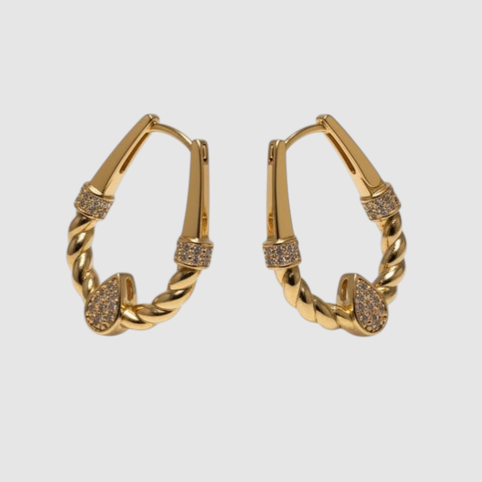 Argollas Trenzadas con Esfera Brillante en Oro Laminado 14K