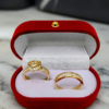 Set Corazón Imperial – Anillos en Oro 18K con Detalle Realzado