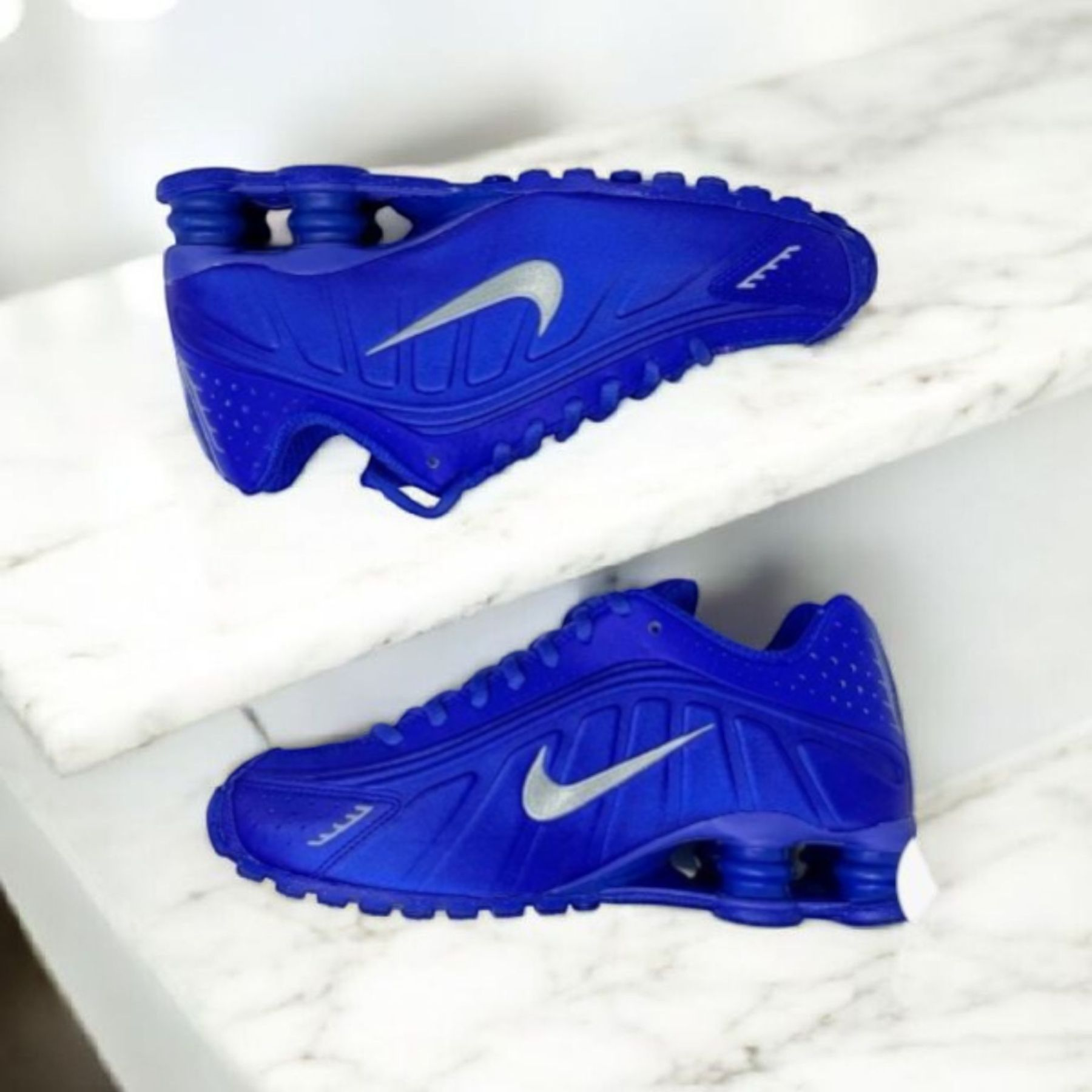 Nike Shox R4 - Zapatos Deportivos para Hombre (Azul y Plata)