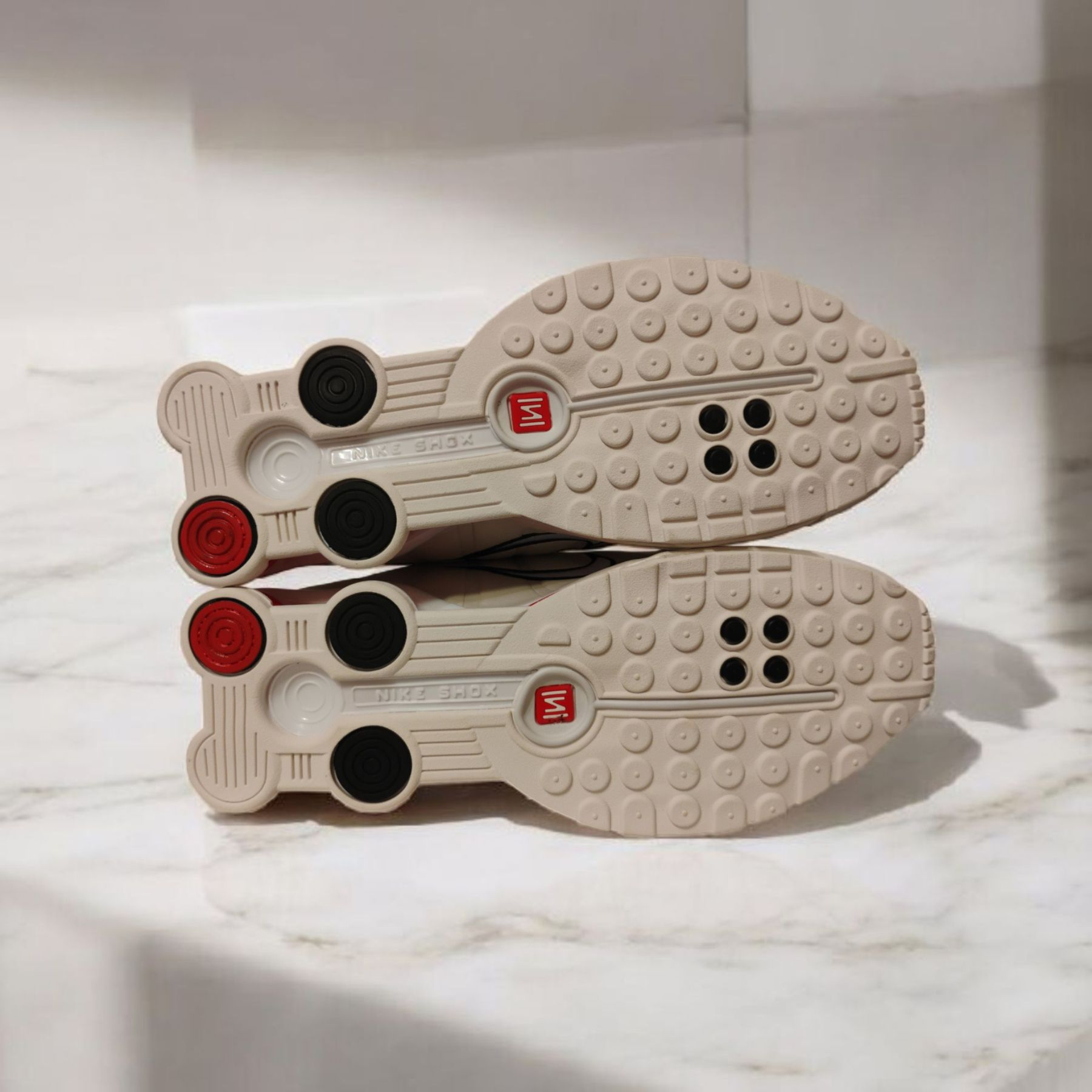 Nike Shox Runner White