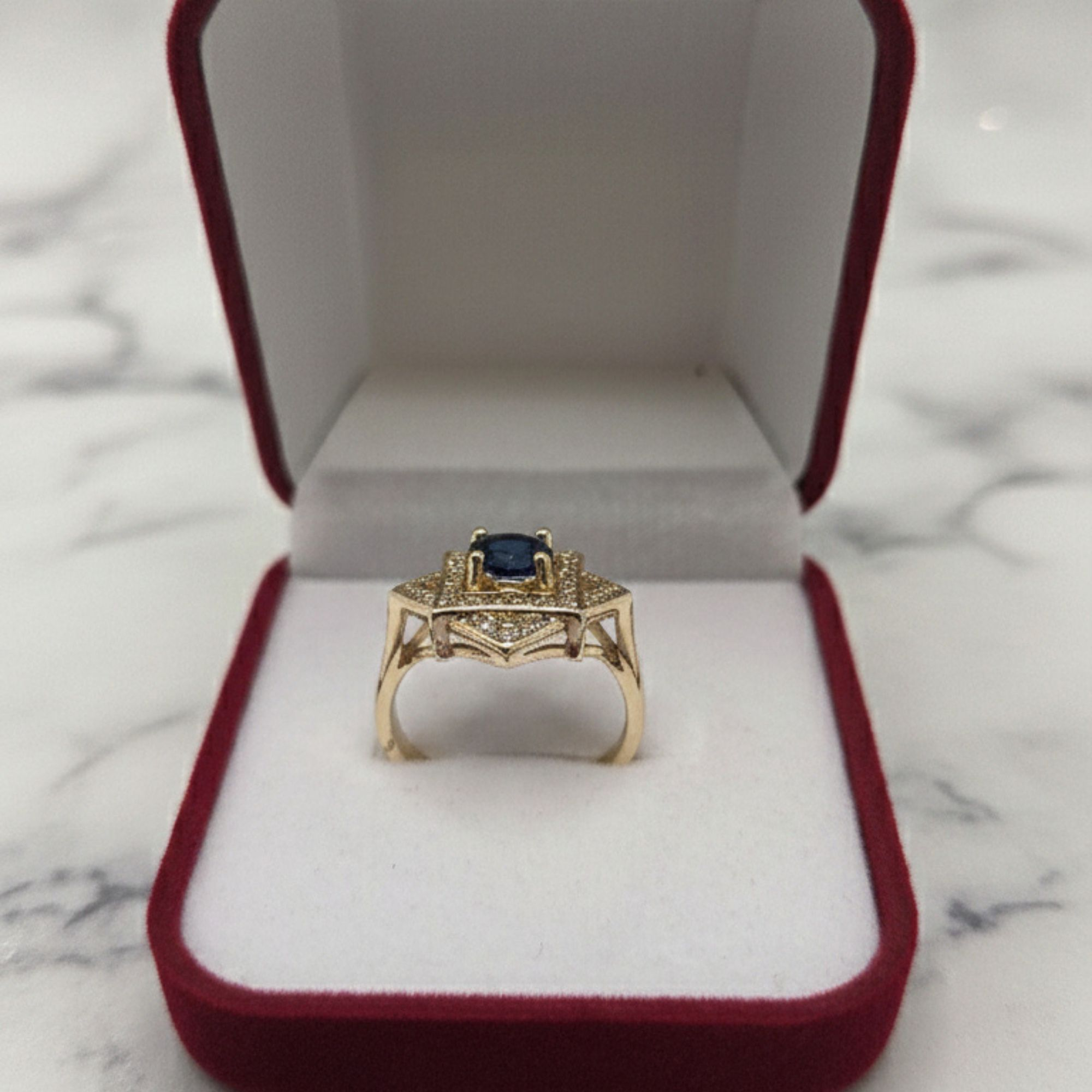 Anillo Imperial Sapphire – Corte Royal
