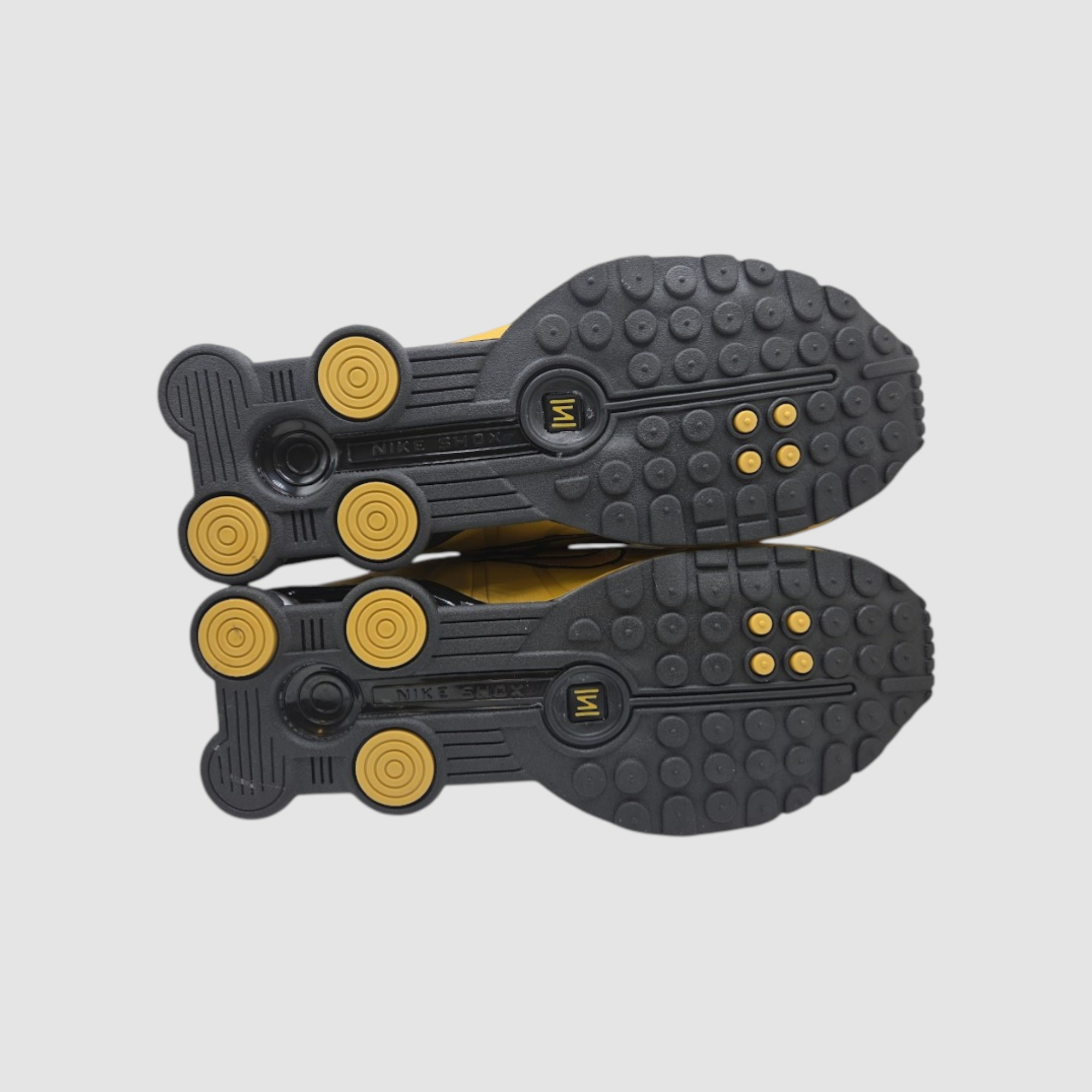 Zapatillas deportivas con amortiguación tipo Shox