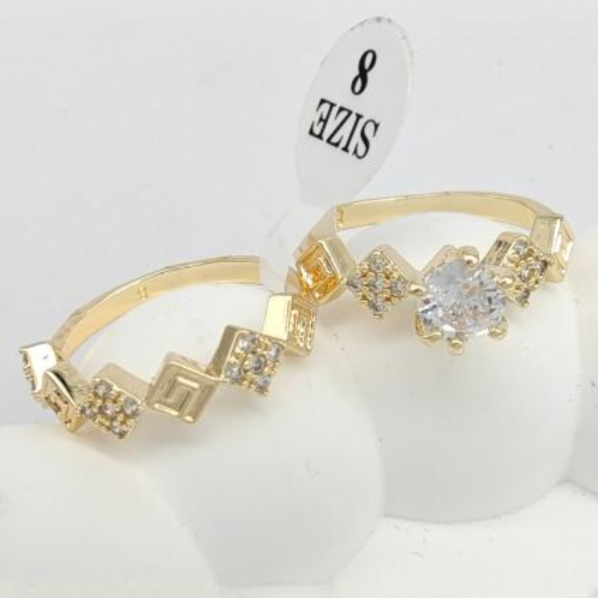 Dúo de Anillos de Compromiso en Oro Laminado 14K