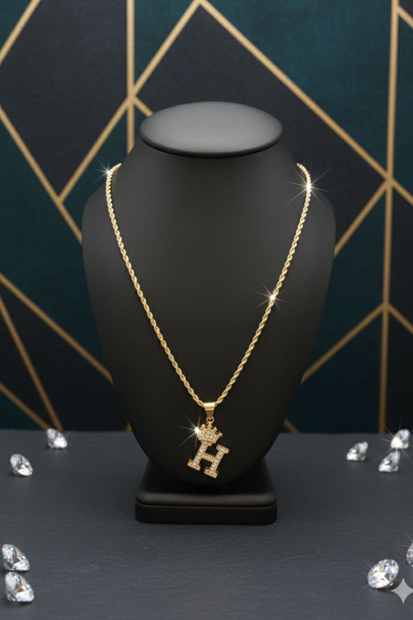 Cadena “Royal H” Bañada en Oro 18K