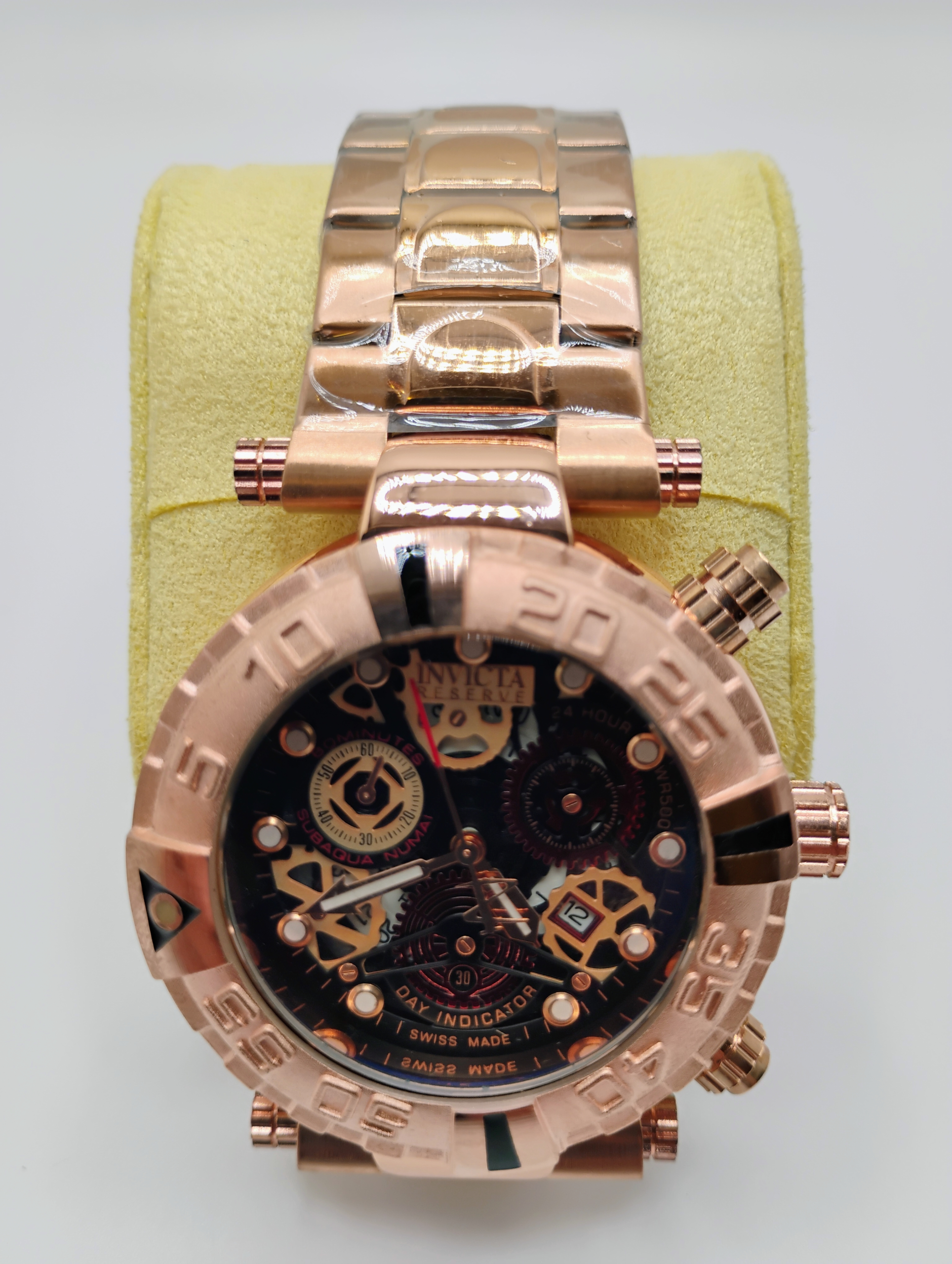 Invict Reserve Subaqua Chrono Day Indicator – Rose Gold Swiss Made