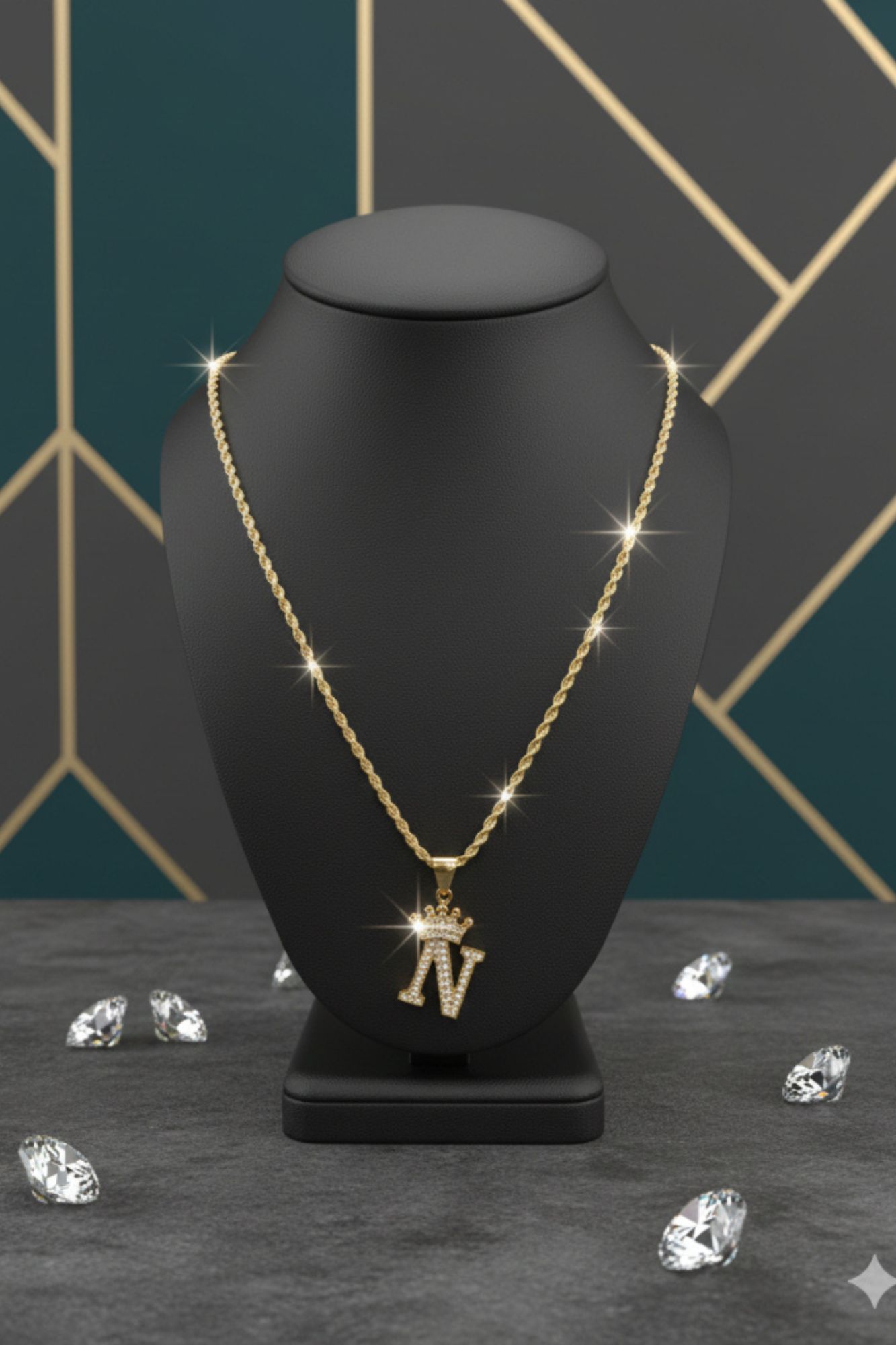 Cadena “Royal N” Bañada en Oro 18K