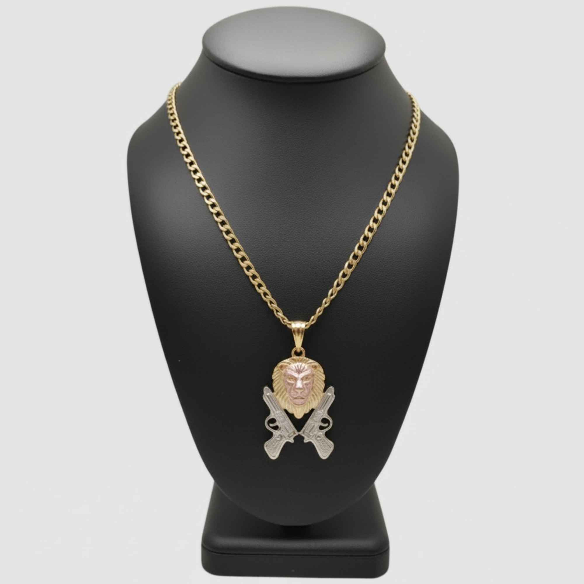 Cadena con dije de León de Honor en oro laminado 18K