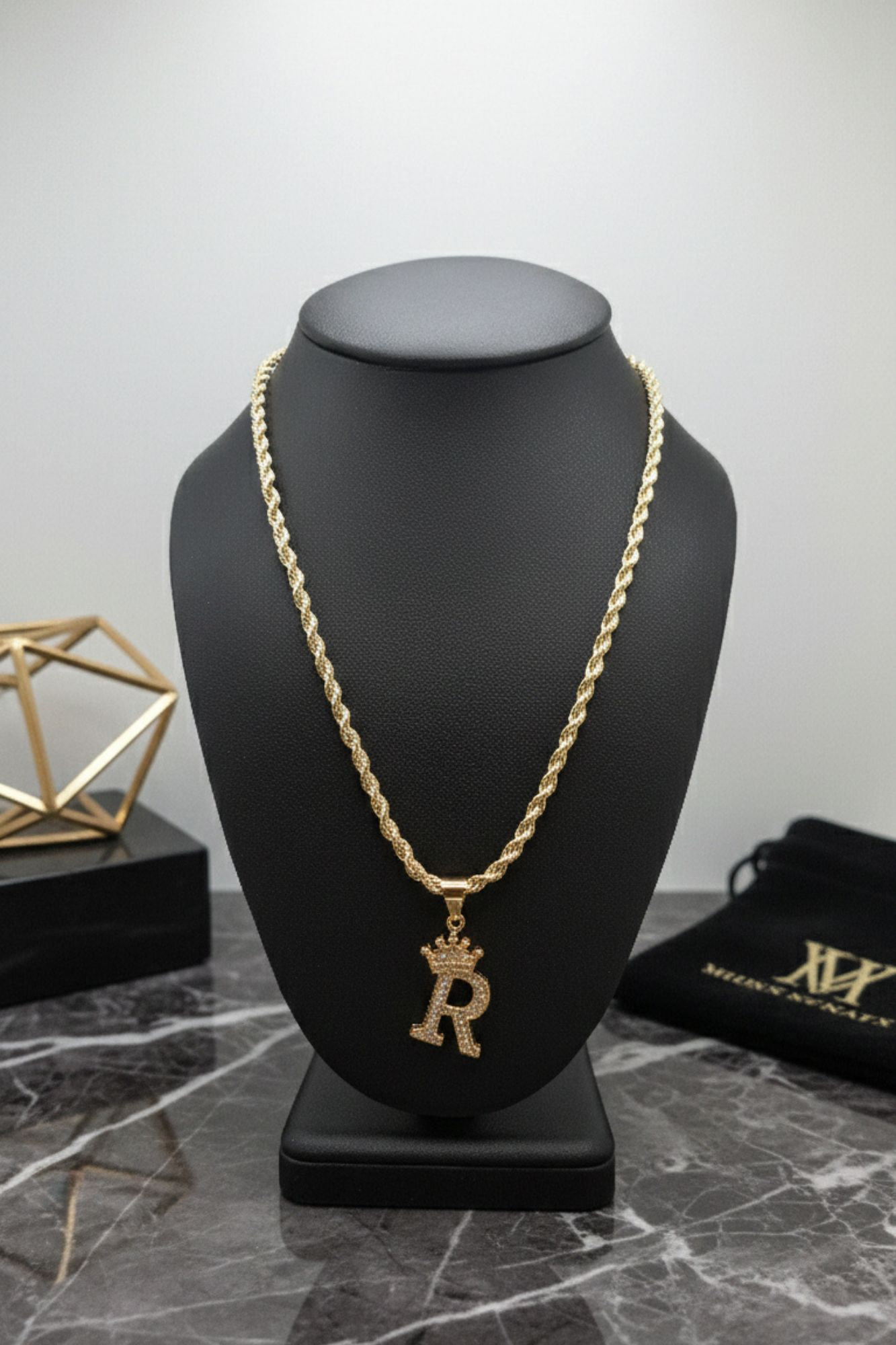 Cadena Rope Crown Inicial “R”