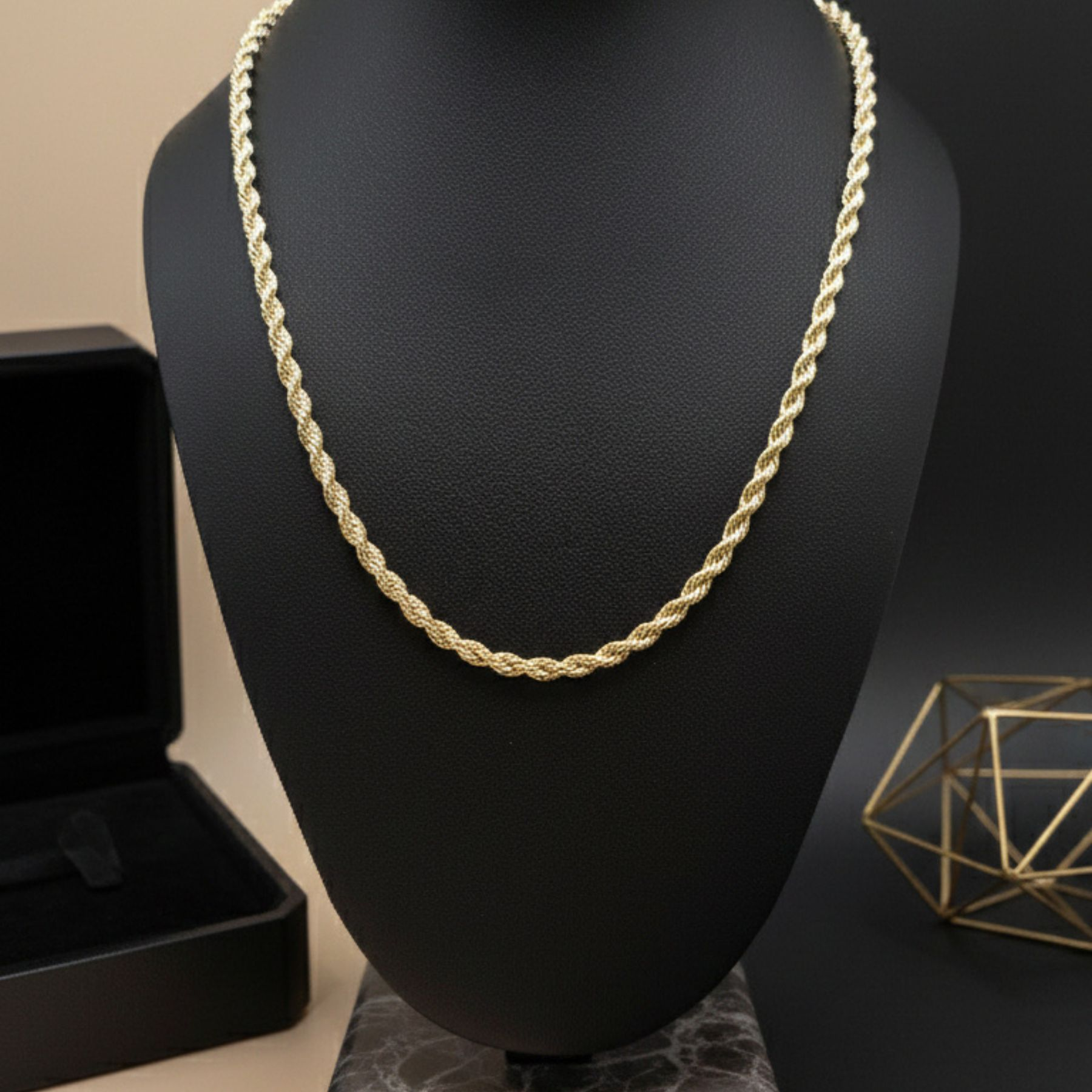 Cadena Golden Rope Slim – Elegancia 18K