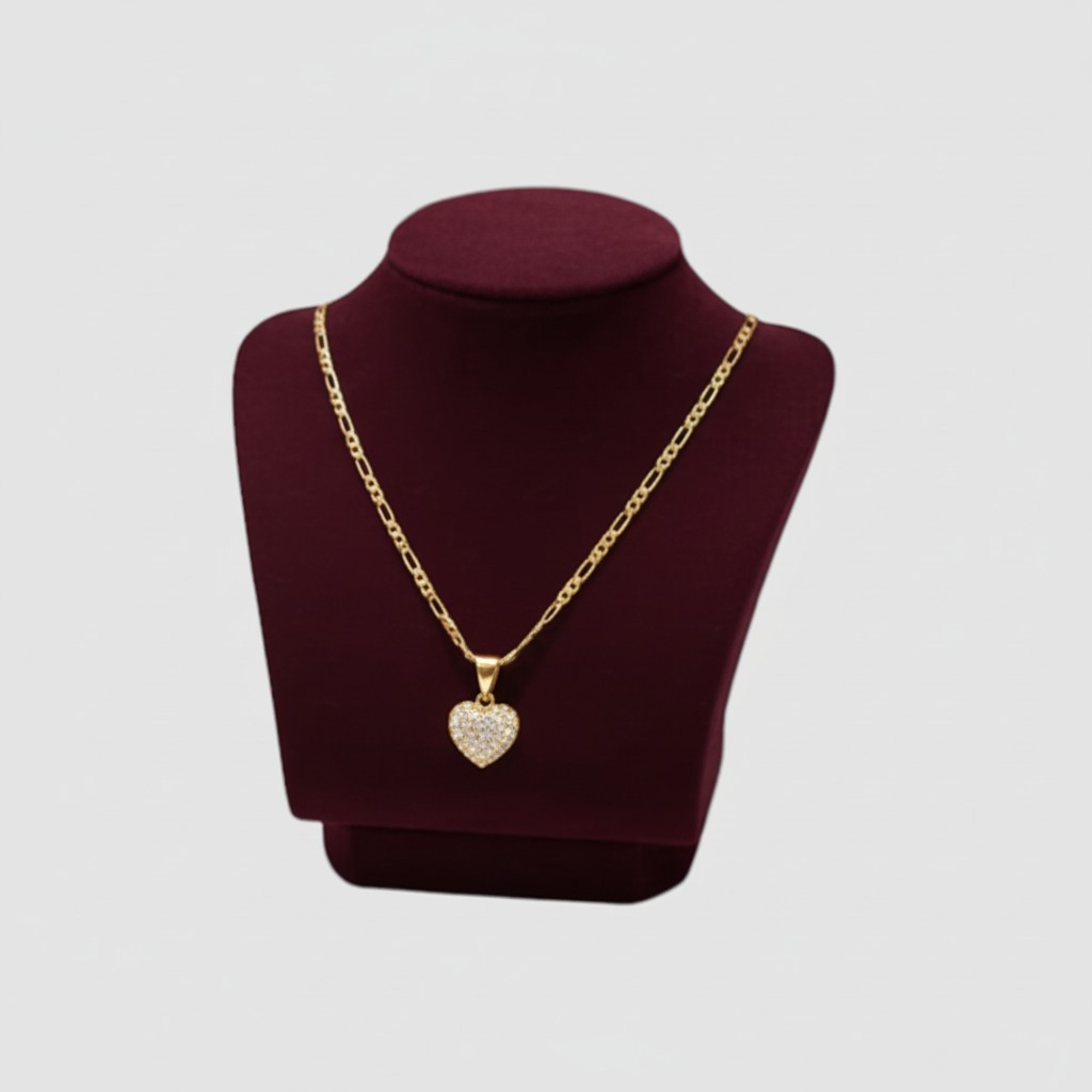 Cadena con dije de Corazón Clásico en oro laminado 14K