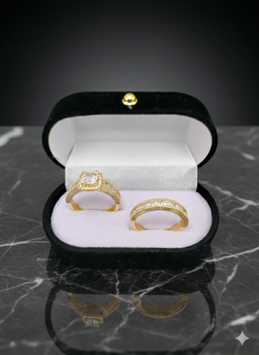 Set Elegancia Real – Dúo de Anillos Oro 18K con Corte Esmeralda