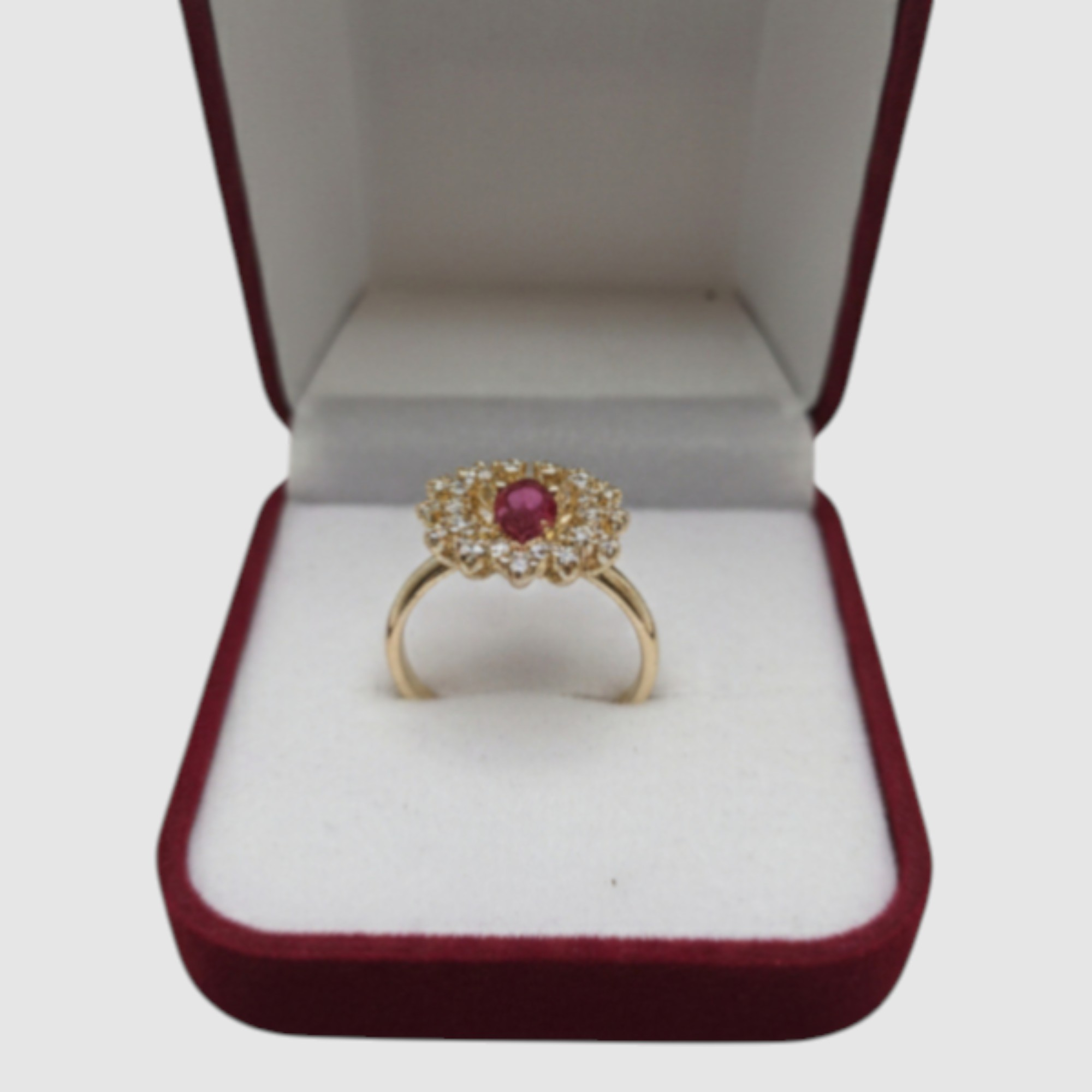 Anillo en Oro Laminado 14K  con Piedra Central