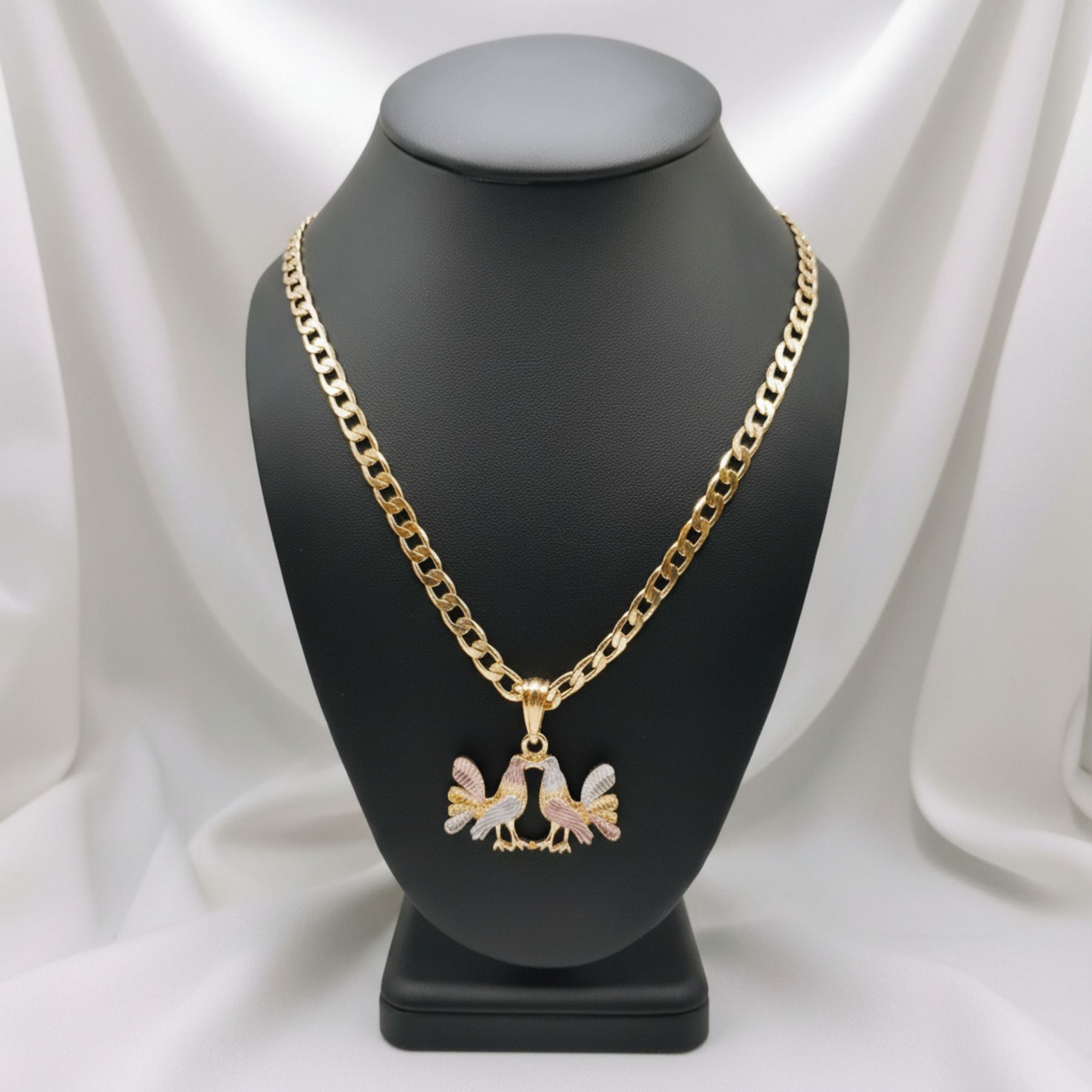 Collar “Ala Celestial” 18K